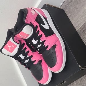 Air Jordan 1 Mid GS 'Pinksicle'